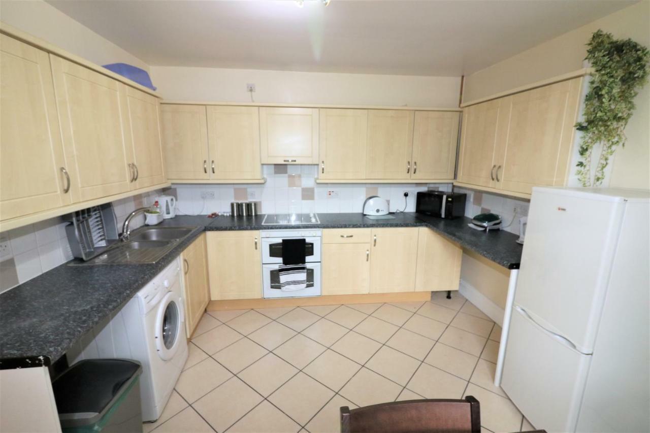 Marley Mansion Apartments - Borough バーケンヘッド エクステリア 写真