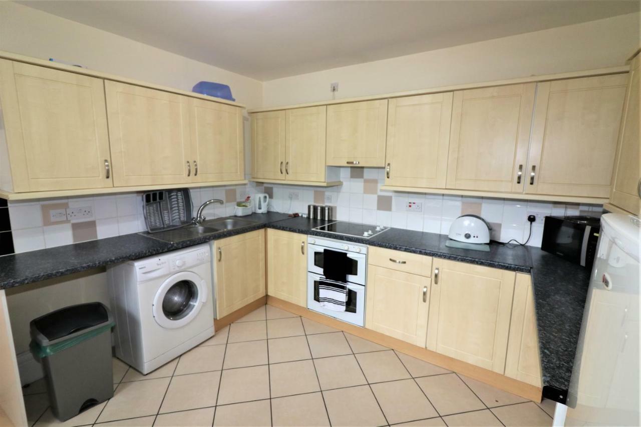 Marley Mansion Apartments - Borough バーケンヘッド エクステリア 写真