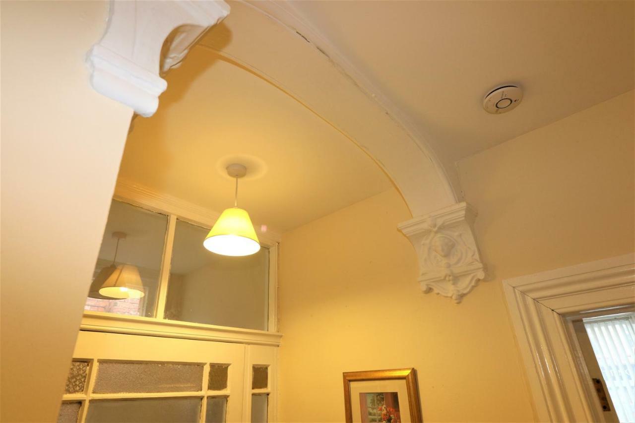 Marley Mansion Apartments - Borough バーケンヘッド エクステリア 写真